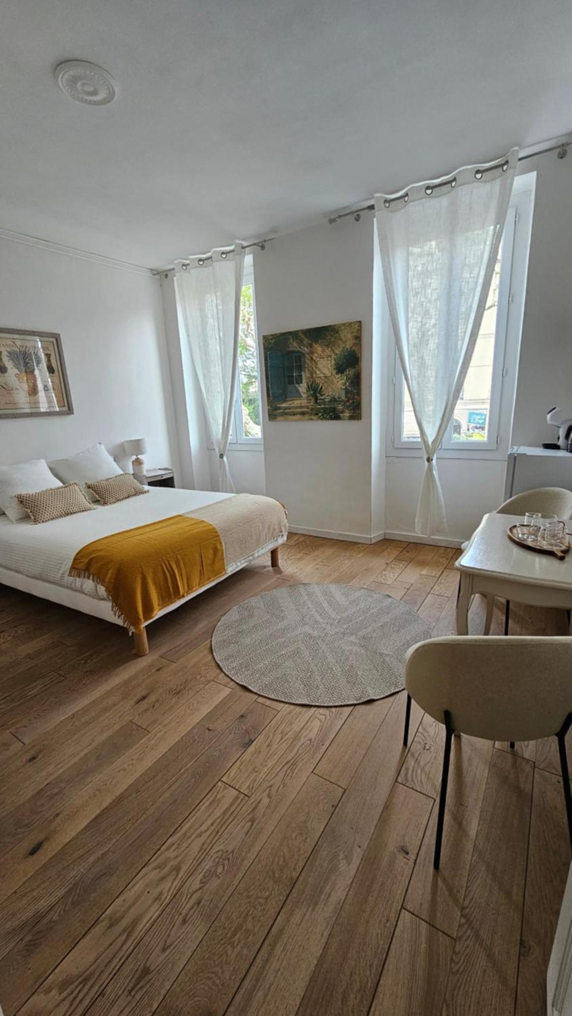Les Chambres De Reseau Louisanne Saint-Rémy-de-Provence Екстериор снимка